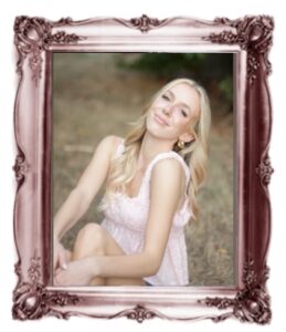 Greta Teacher Art World School